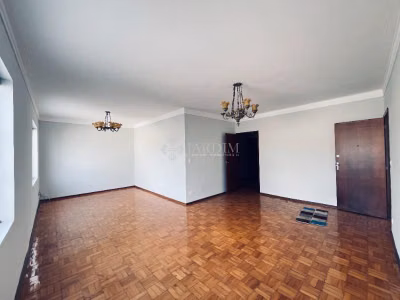Casa, 3 quartos, 260 m² - Foto 1