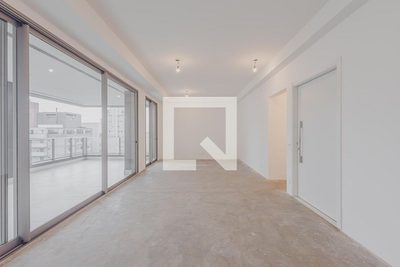 Apartamento, 3 quartos, 270 m² - Foto 1