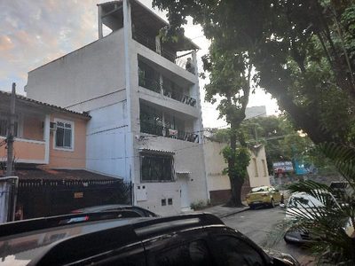 Casa, 4 quartos, 175 m² - Foto 1