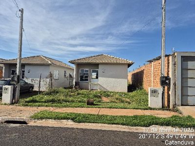 Casa, 2 quartos, 184 m² - Foto 1