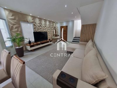 Sobrado, 3 quartos, 202 m² - Foto 1