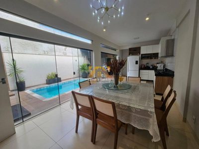 Casa, 3 quartos, 191 m² - Foto 1