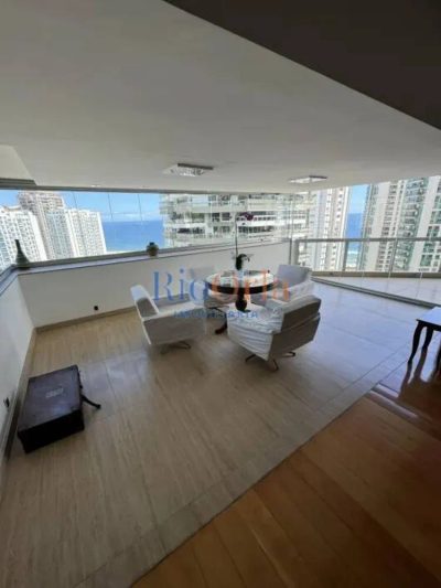 Apartamento, 3 quartos, 220 m² - Foto 2