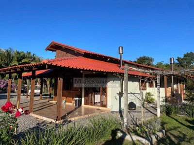 Chácara, 3 quartos, 1496 m² - Foto 2