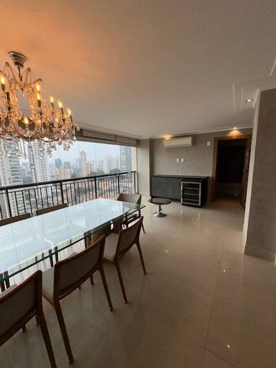 Apartamento, 3 quartos, 202 m² - Foto 1