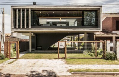 Sobrado, 4 quartos, 337 m² - Foto 1