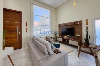 Casa, 3 quartos, 211 m² - Foto 2