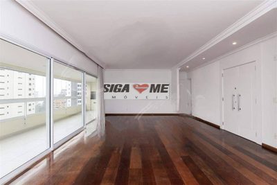 Apartamento, 3 quartos, 211 m² - Foto 1