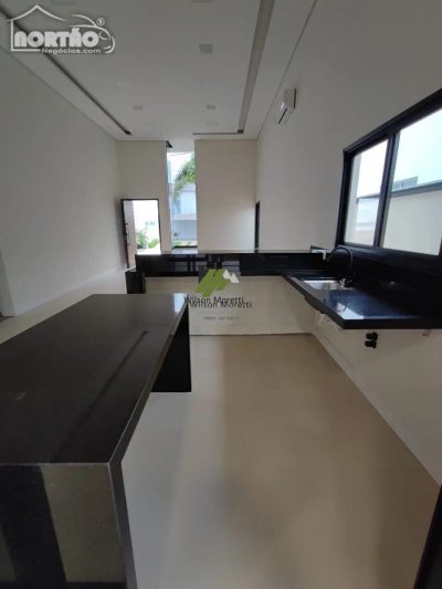 Casa, 5 quartos, 162 m² - Foto 4