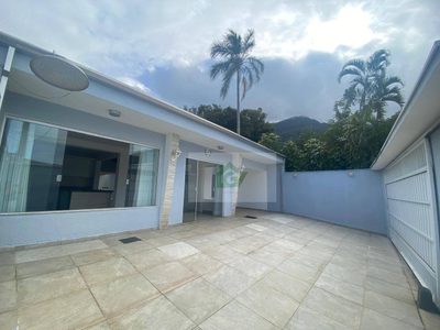 Casa, 4 quartos, 210 m² - Foto 1