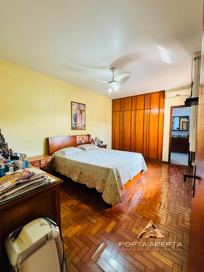 Casa, 3 quartos, 250 m² - Foto 4