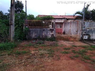 Casa, 2 quartos, 180 m² - Foto 1