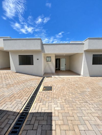 Casa, 2 quartos, 70 m² - Foto 1