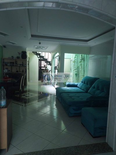 Sobrado, 3 quartos, 202 m² - Foto 1