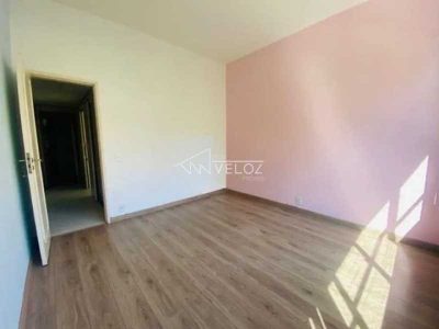 Apartamento, 3 quartos, 140 m² - Foto 1
