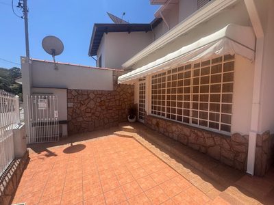 Casa, 3 quartos, 196 m² - Foto 2