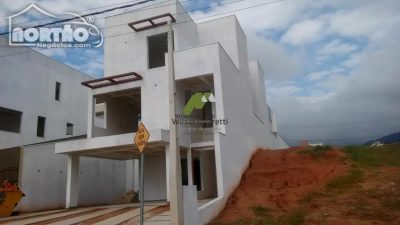 Casa, 5 quartos, 206 m² - Foto 4