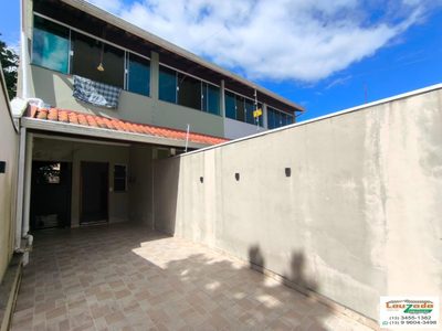 Casa, 3 quartos, 80 m² - Foto 1