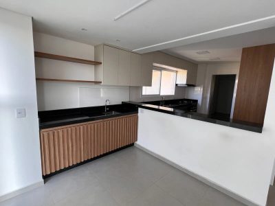 Apartamento, 3 quartos, 131 m² - Foto 1