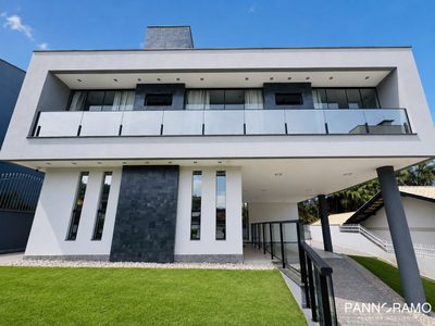Casa, 3 quartos, 222 m² - Foto 2