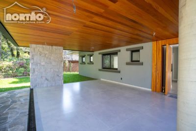 Casa, 3 quartos, 258 m² - Foto 3