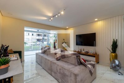 Casa, 4 quartos, 250 m² - Foto 1