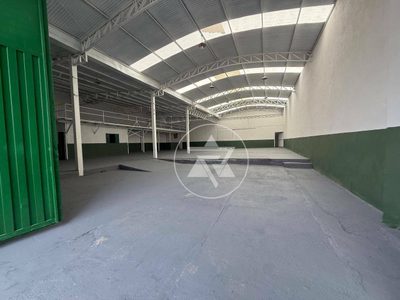 Depósito-Galpão, 680 m² - Foto 2