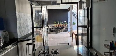 Casa, 3 quartos, 230 m² - Foto 2