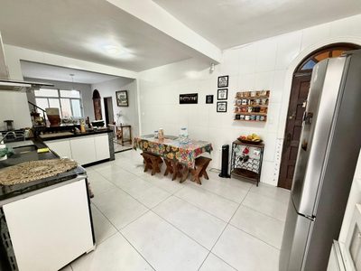 Casa, 5 quartos, 250 m² - Foto 3