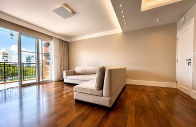 Apartamento, 3 quartos, 157 m² - Foto 1