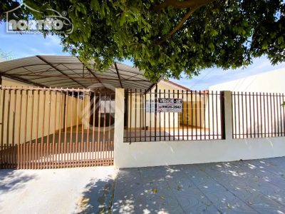 Casa, 4 quartos, 160 m² - Foto 1