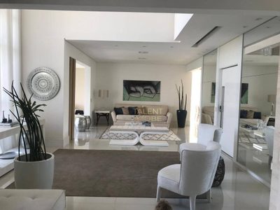 Apartamento, 3 quartos, 230 m² - Foto 1
