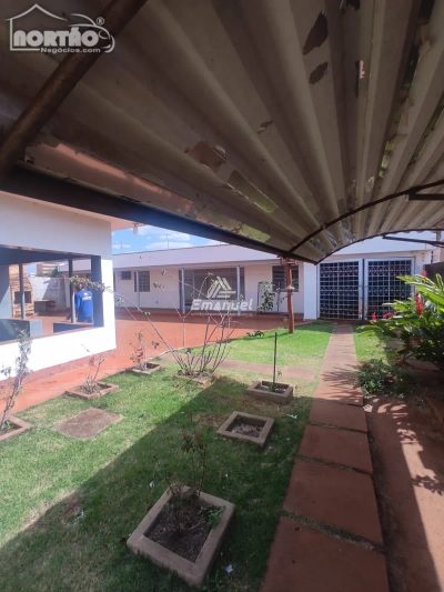 Casa, 6 quartos, 350 m² - Foto 2