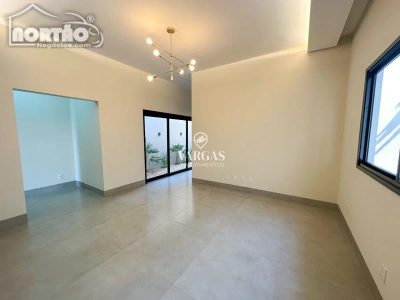 Casa, 3 quartos, 156 m² - Foto 3
