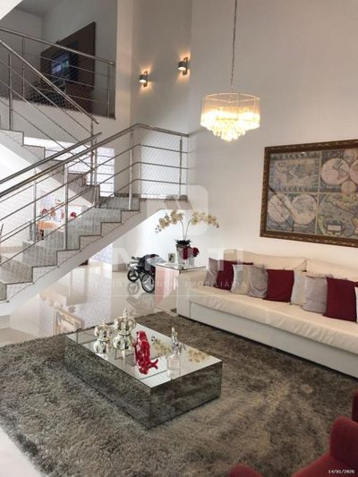 Casa, 3 quartos, 287 m² - Foto 1