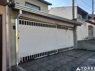 Sobrado, 3 quartos, 182 m² - Foto 2