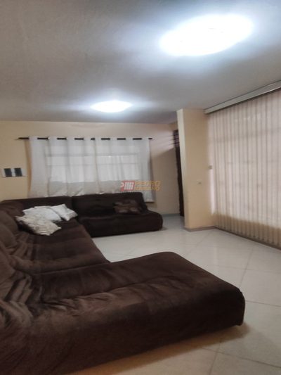Casa, 3 quartos, 175 m² - Foto 1