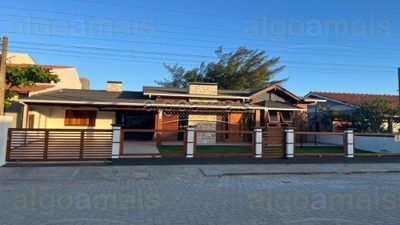 Casa, 4 quartos, 210 m² - Foto 1