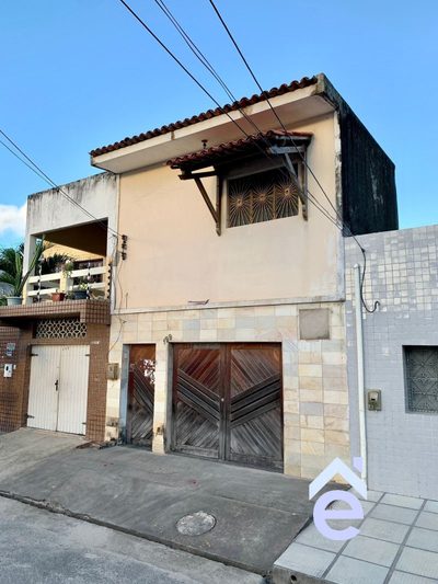 Casa, 5 quartos, 171 m² - Foto 1