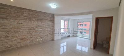 Apartamento, 3 quartos, 130 m² - Foto 1