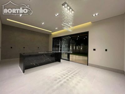 Casa, 3 quartos, 175 m² - Foto 2