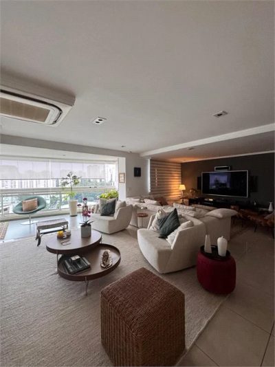 Apartamento, 3 quartos, 261 m² - Foto 3
