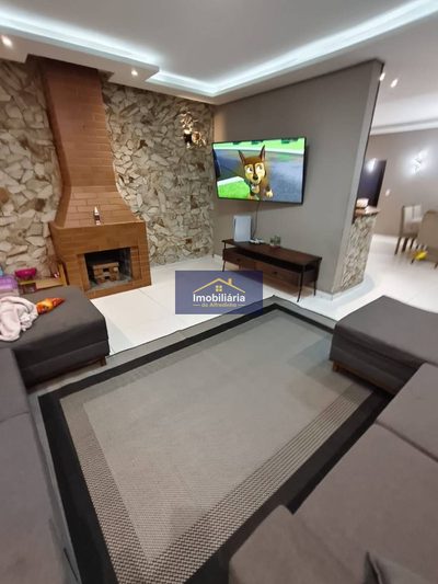 Sobrado, 4 quartos, 250 m² - Foto 1