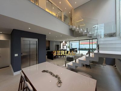 Sobrado, 4 quartos, 790 m² - Foto 1