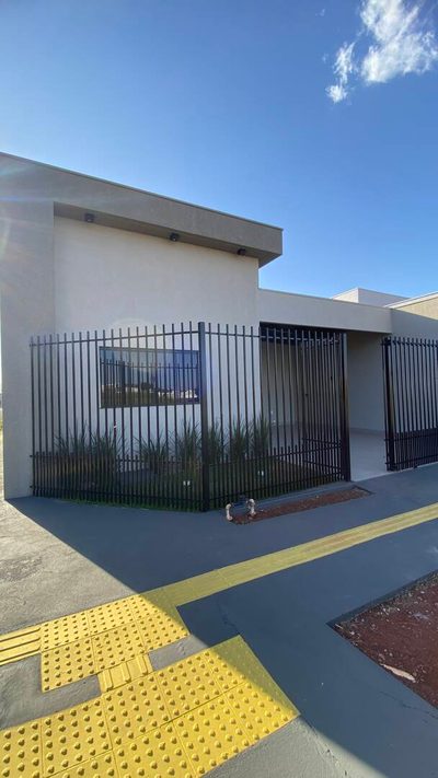 Casa, 2 quartos, 82 m² - Foto 1