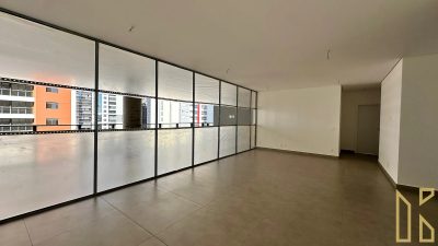 Apartamento, 3 quartos, 195 m² - Foto 2