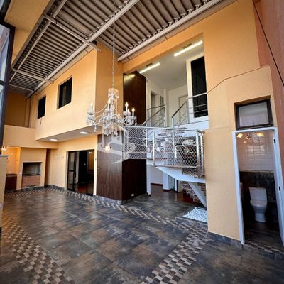 Cobertura, 4 quartos, 217 m² - Foto 1