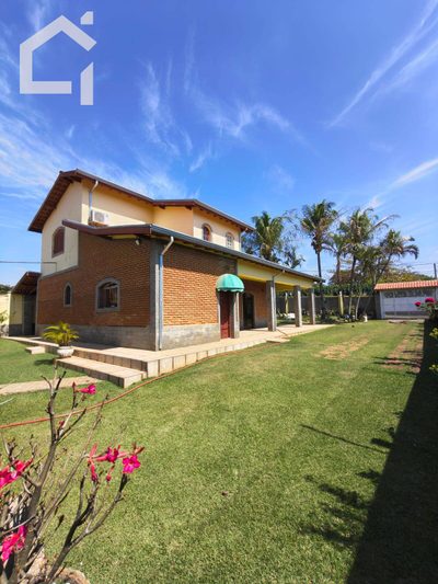 Casa, 4 quartos, 295 m² - Foto 1