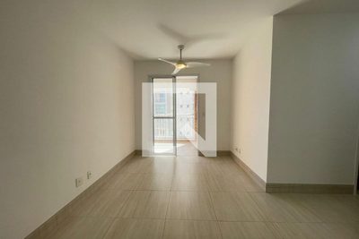 Apartamento, 3 quartos, 70 m² - Foto 2