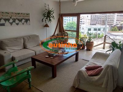 Casa, 3 quartos, 218 m² - Foto 1
